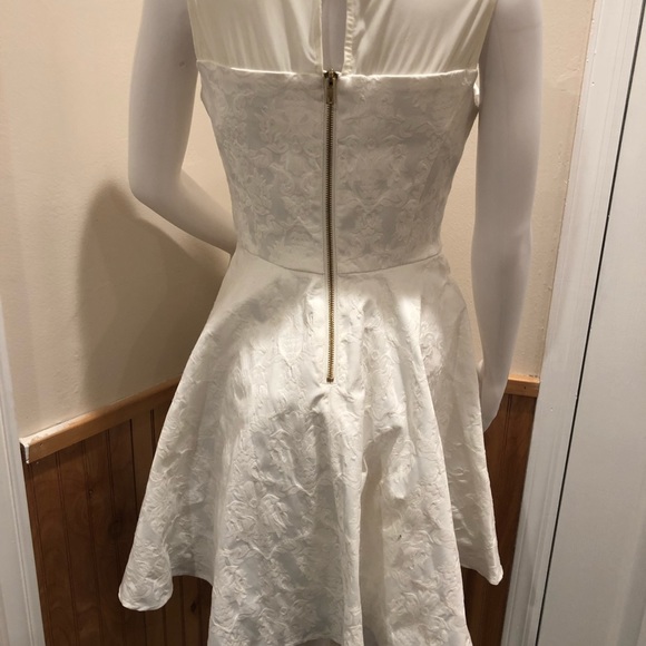 Beautiful ivory dress worn once - Picture 4 of 6